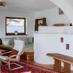 Seyrling Frajo Apartment