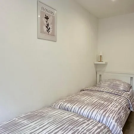 Seyrling Frajo Apartment