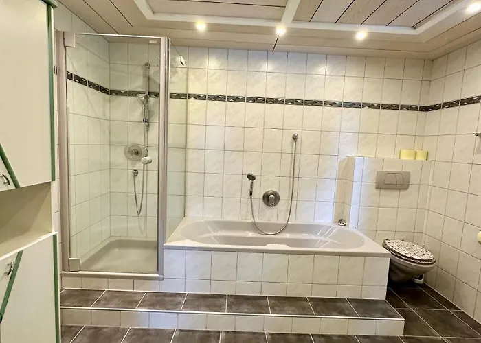 Seyrling Frajo Apartment