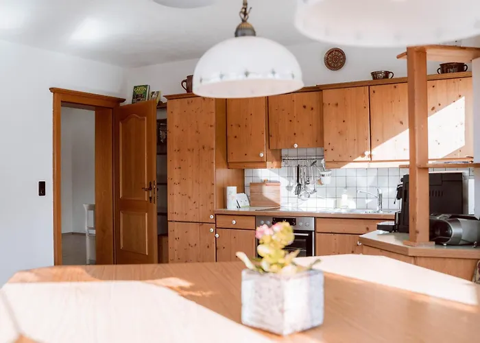 Апартаменти Seyrling Frajo